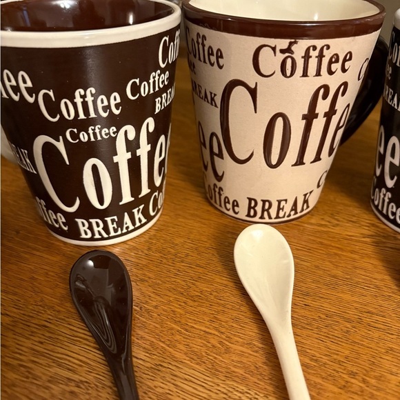 NIB coffee mugs with spoons - Picture 3 of 9